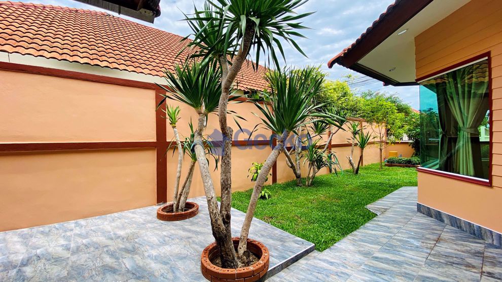3 Bedrooms House in Pattaya Hill Village 2  East Pattaya H008515 (Photo 2)