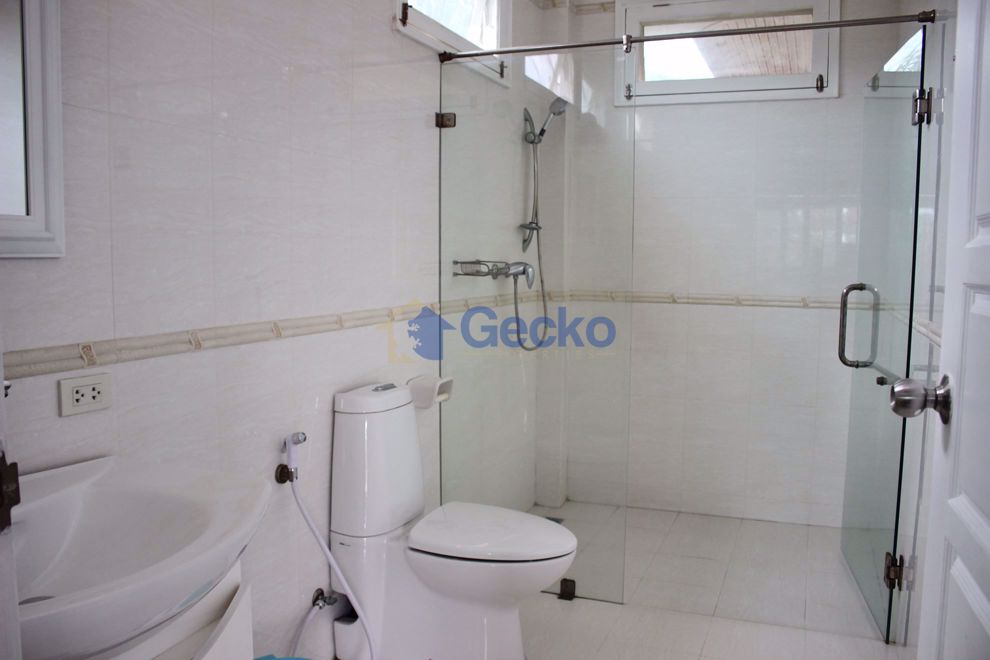 4 ห้องนอน บ้าน in ยูโรเปียน โฮม เพลส  พัทยาตะวันออก H007951 (Photo 3)