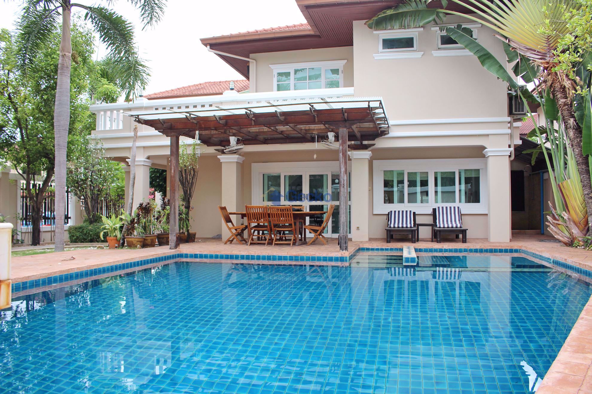 4 ห้องนอน บ้าน in ยูโรเปียน โฮม เพลส  พัทยาตะวันออก H007951