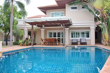 4 Bedrooms House in European Home Place  East Pattaya H007951