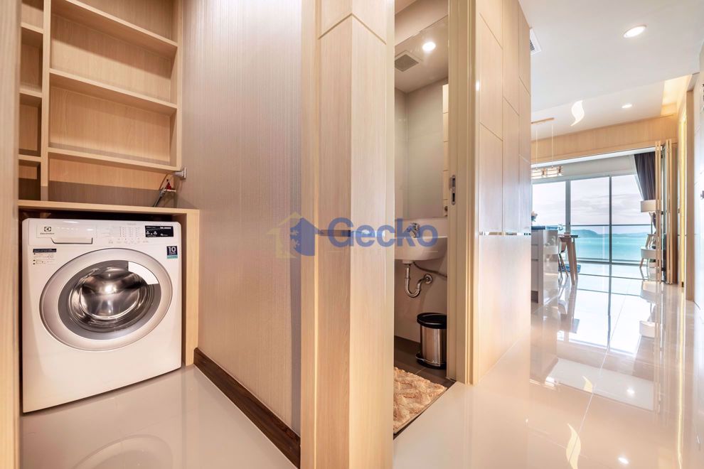 1 Bedroom Condo in Movenpick White Sand Beach Pattaya Na Jomtien C008005 (Photo 2)