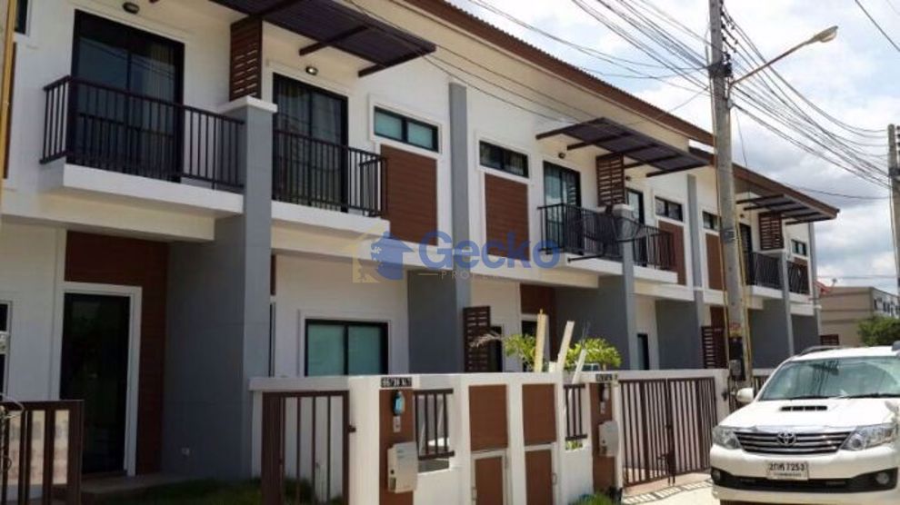 2 ห้องนอน บ้าน เข้า Uraiwan Park View  พัทยาตะวันออก H002593 (Cover Photo)