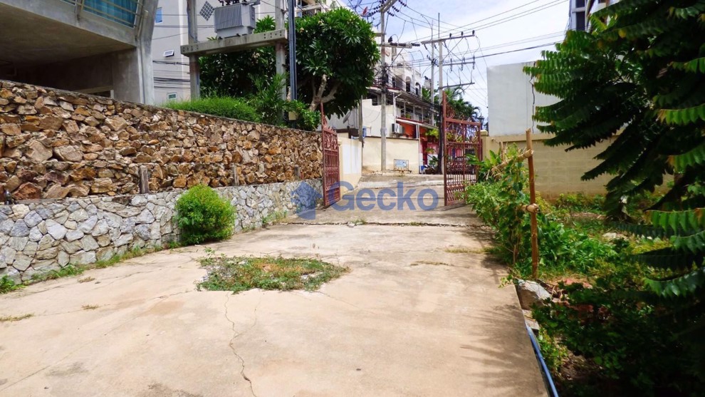 Land available in South Pattaya L007527 (Cover Photo)