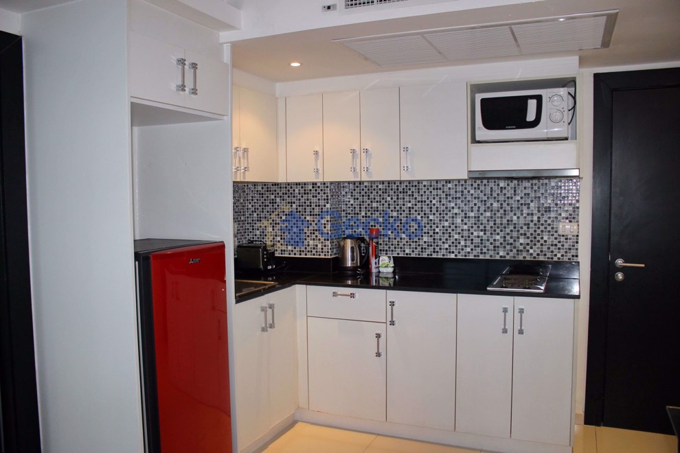 1 Bedroom Condo in The Avenue Pattaya Central Pattaya C006923 (Photo 2)