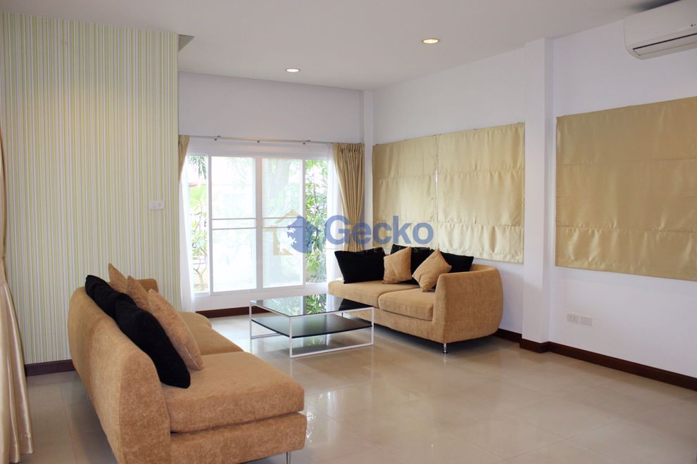 3 ห้องนอน บ้าน in SP Village 5  พัทยาตะวันออก H004548 (Photo 1)