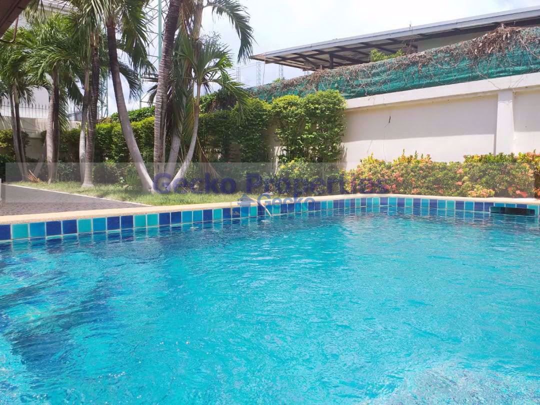 2 ห้องนอน บ้าน in Siam Executive Estate  พัทยาตะวันออก H007668