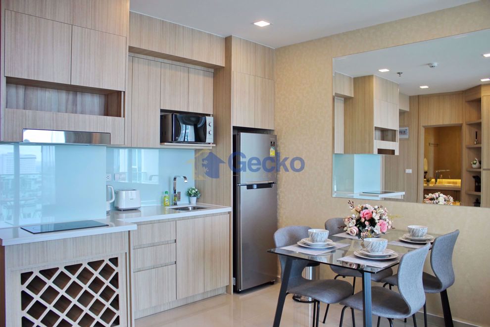 1 Bedroom Condo in City Garden Tower South Pattaya C007401 (Photo 1)
