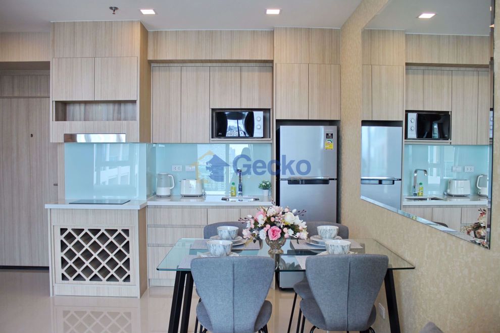 1 Bedroom Condo in City Garden Tower South Pattaya C007401 (Photo 2)