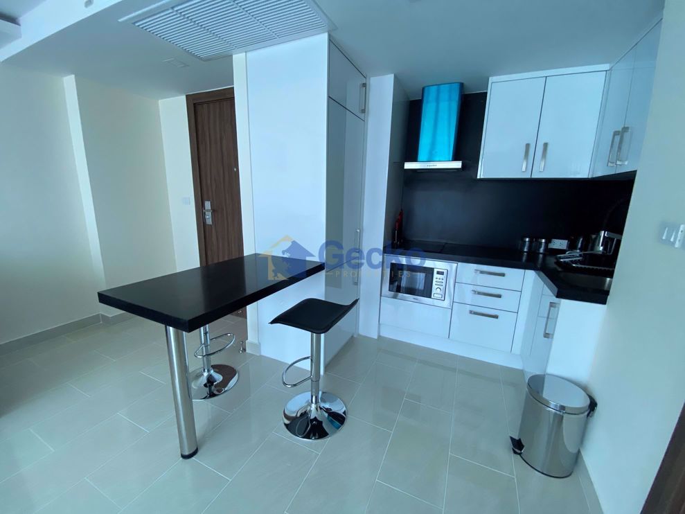 1 Bedroom Condo in Grand Avenue Central Pattaya C006758 (Photo 1)