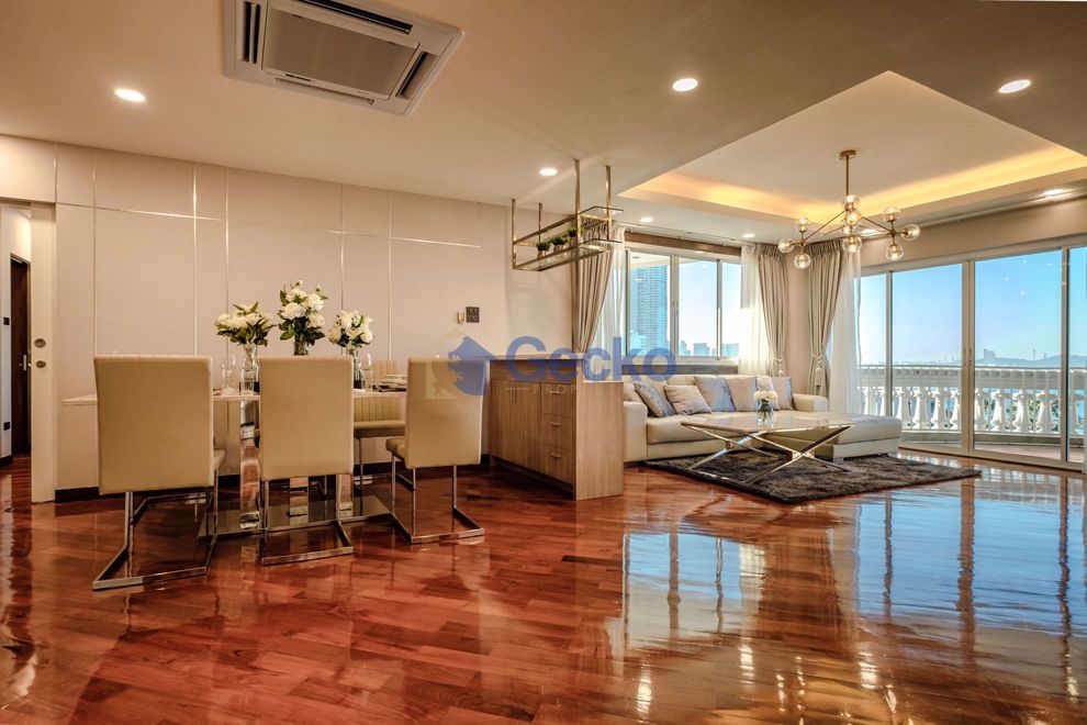 3 Bedrooms Condo in Park Beach  Wongamat C006854 (Photo 3)