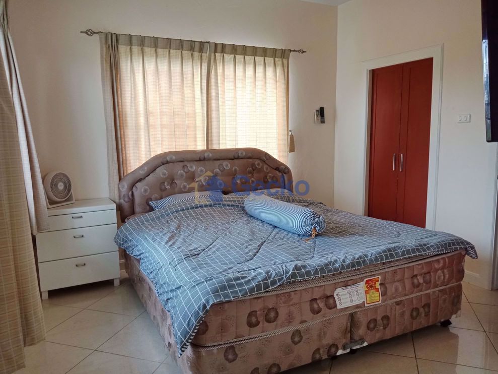 3 Bedrooms House in Green Field Villa 3  East Pattaya H006640 (Photo 2)