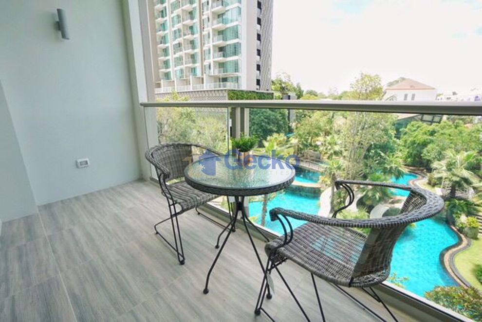 Studio Condo in The Riviera Wong Amat Beach Wongamat C006641 (Cover Photo)