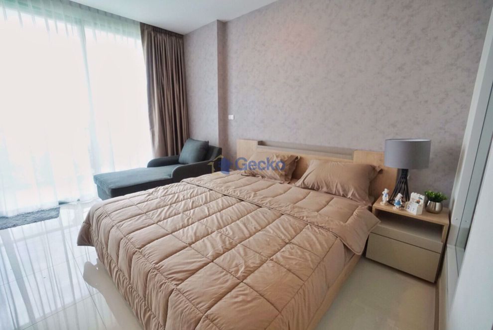 Studio Condo in The Riviera Wong Amat Beach Wongamat C006641 (Photo 1)