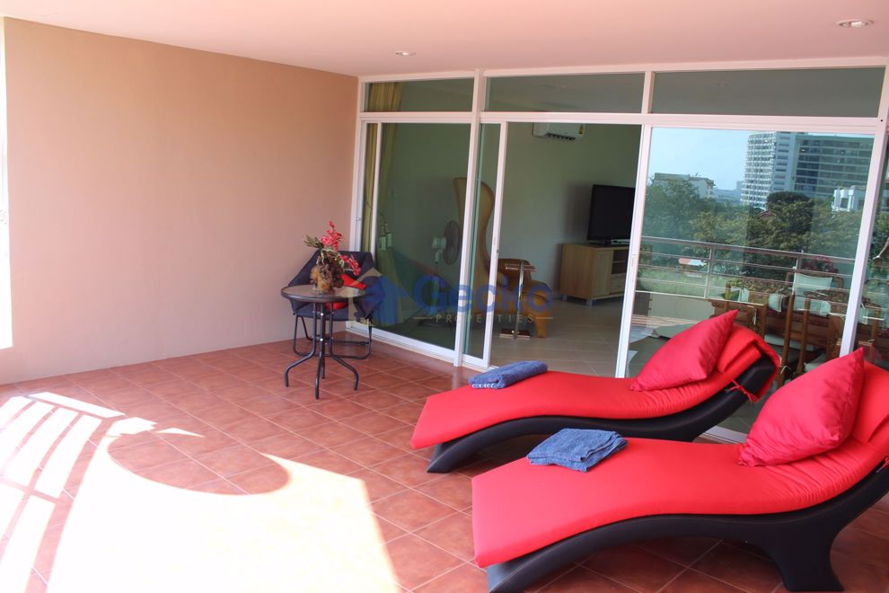 1 Bedroom Condo in Executive Residence 4 Pratumnak C005606 (Photo 2)