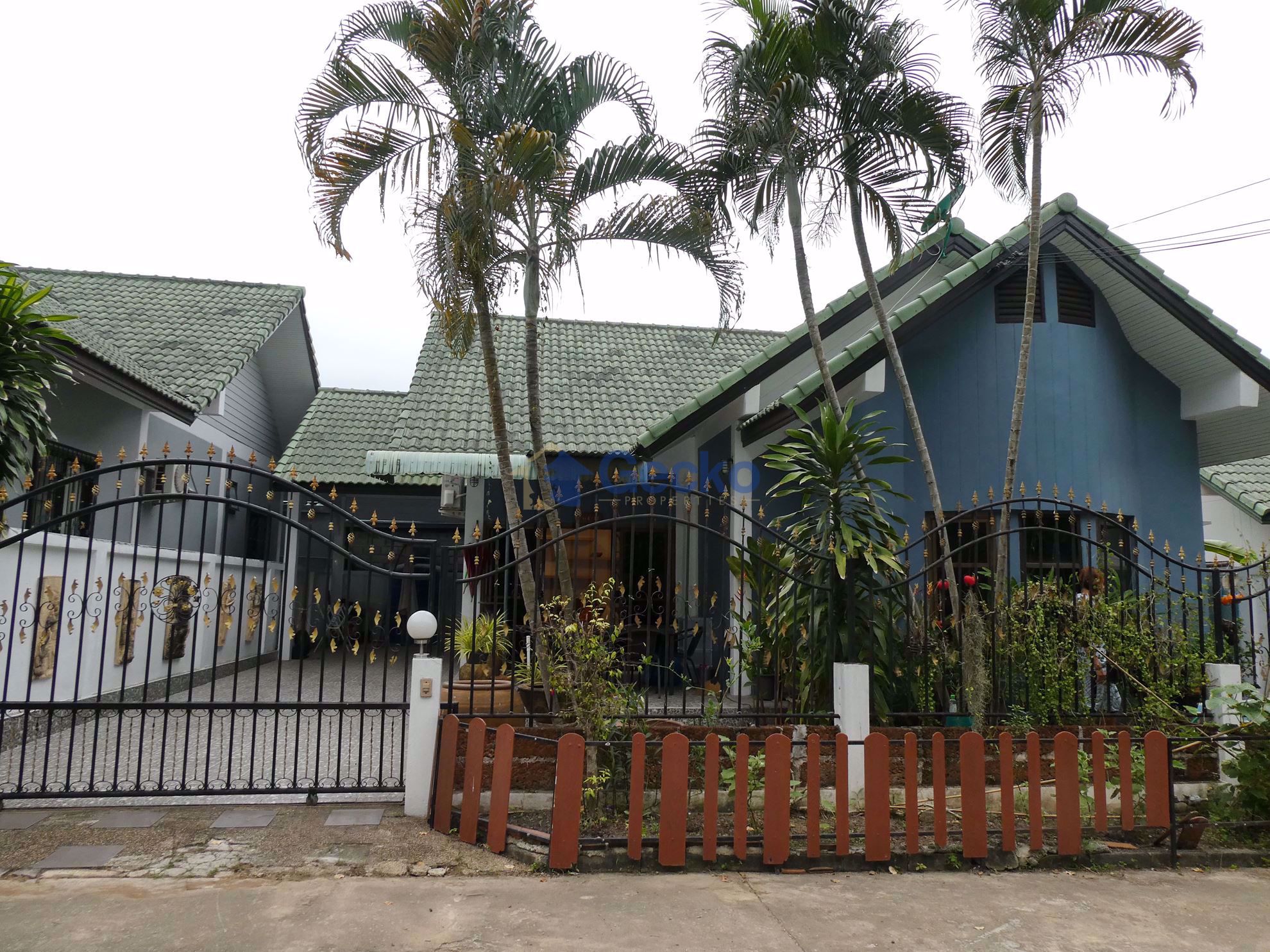 2 Bedrooms House in Eastern Park  East Pattaya H007892