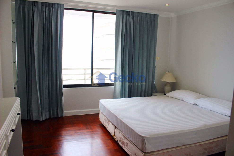 3 Bedrooms Condo in Royal Cliff Garden Pratumnak C006352 (Photo 3)