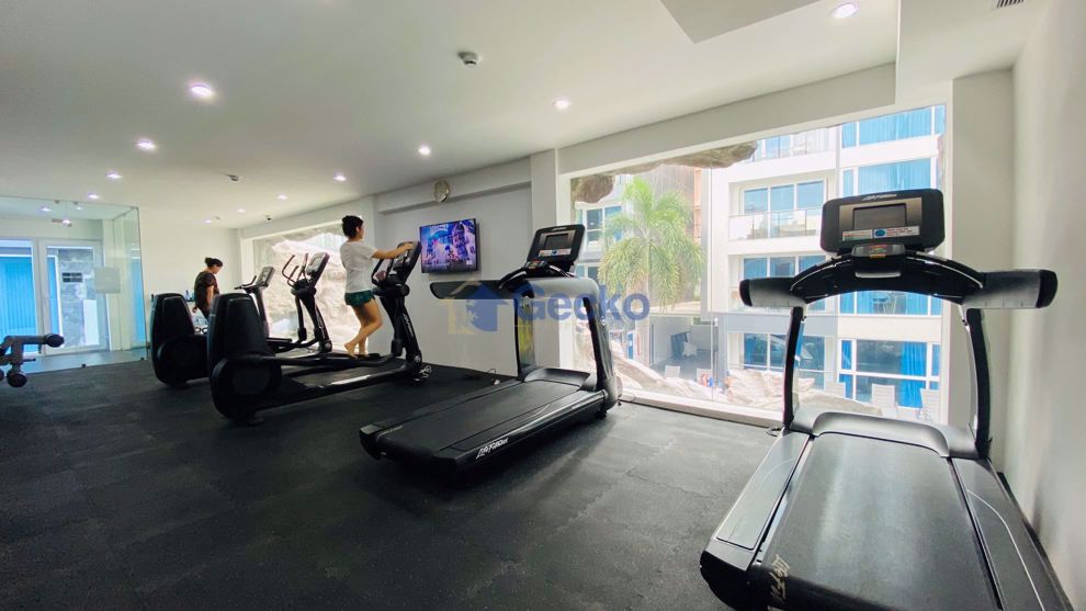 Studio Condo in Centara Avenue Residence and Suites Central Pattaya C006400 (Photo 3)