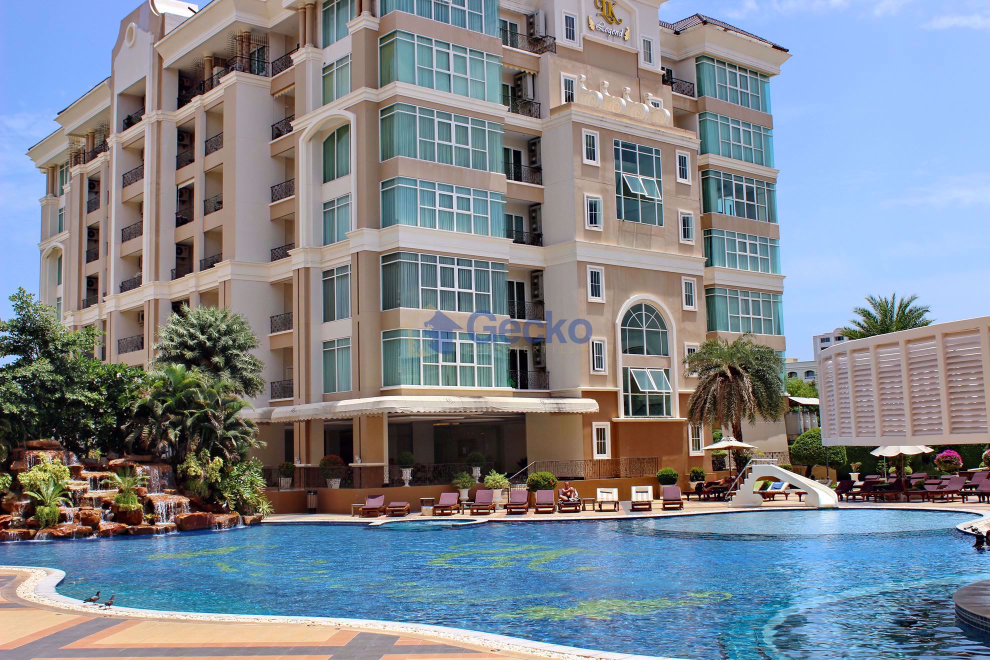 1 ห้องนอน คอนโดมิเนี่ยม in LK Legend พัทยากลาง C006403