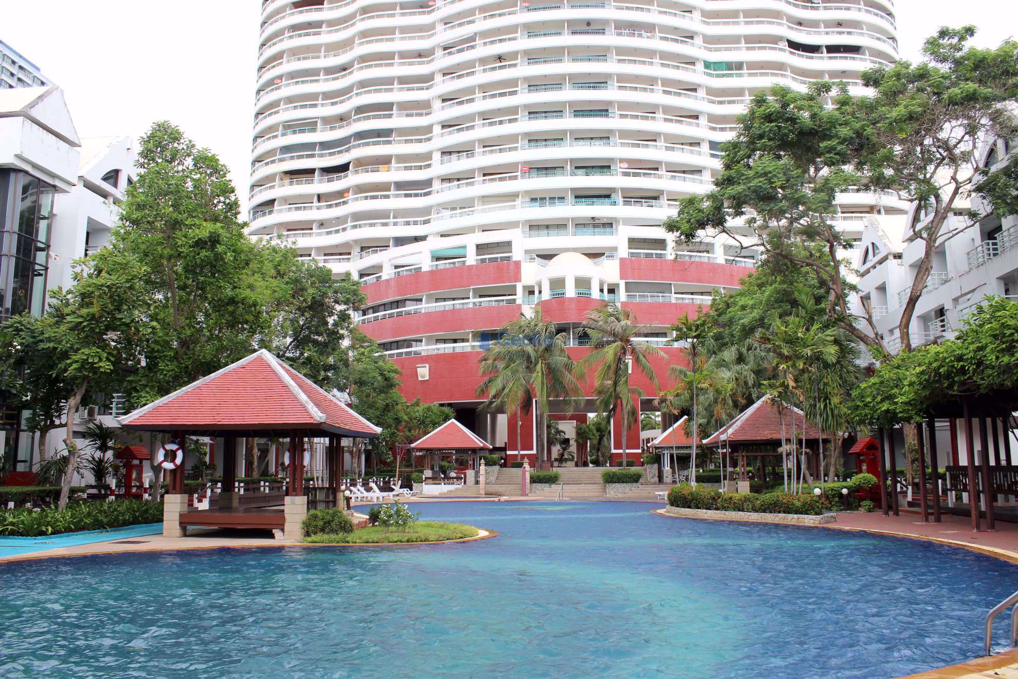Metro Jomtien Condotel