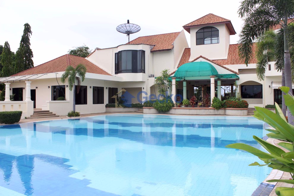 Paradise Villa 1 (Cover Photo)