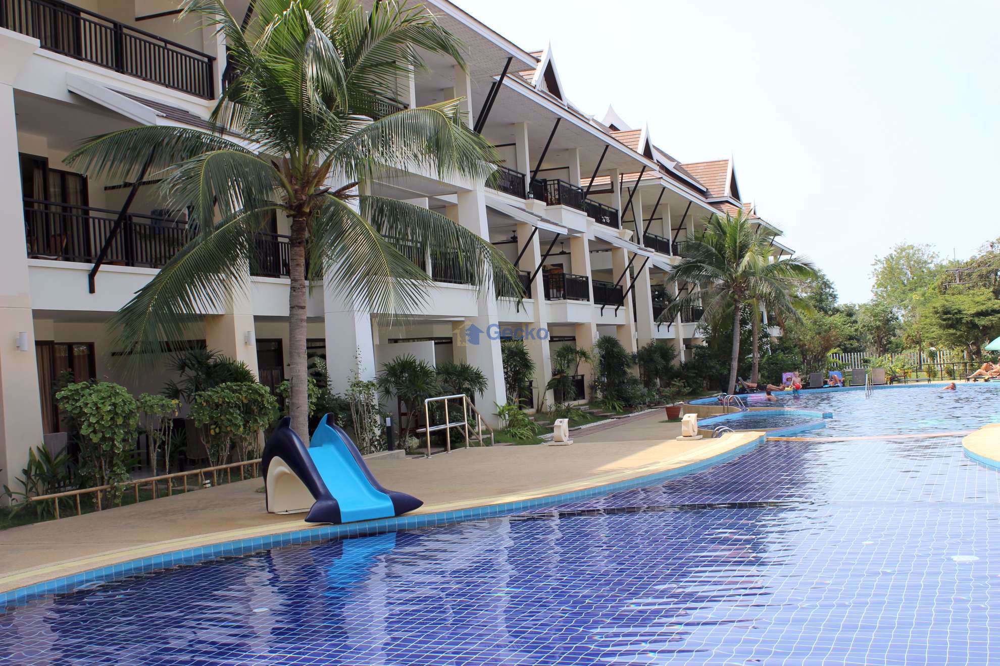 Sunrise Beach Resort and Residence