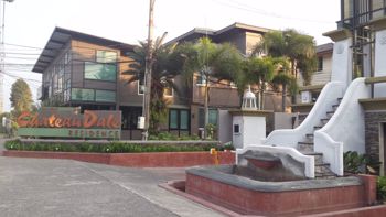 Picture of Chateau Dale Residence