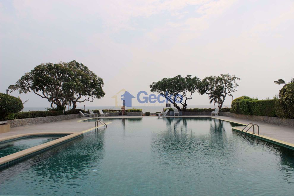 Chom Talay Resort (Cover Photo)