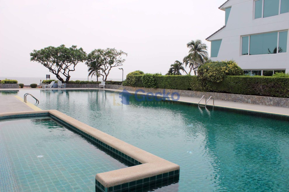 Chom Talay Resort (Photo 1)