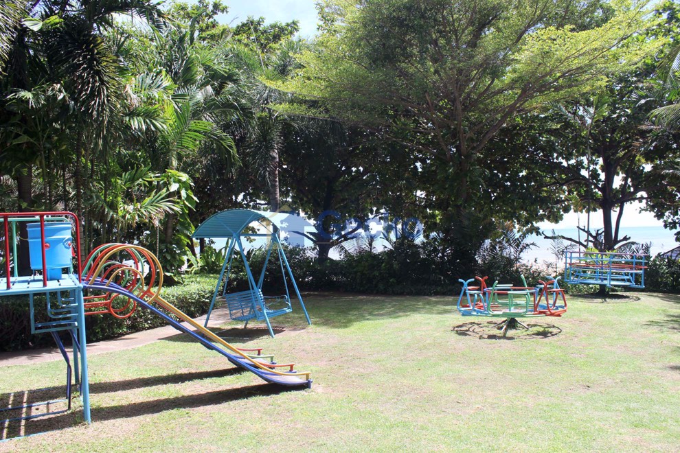 Golden Sands (Photo 3)