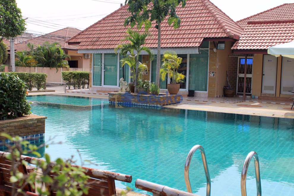 Pattaya Paradise Village 2 (Cover Photo)