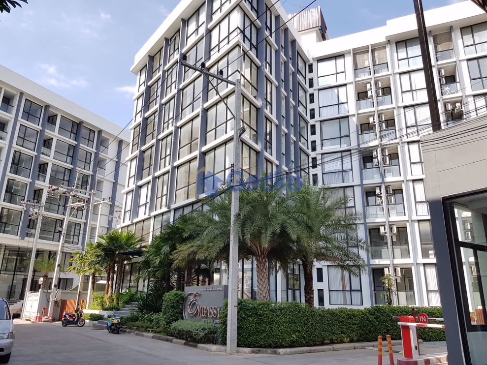 The Embassy Pattaya City Condo (Photo 1)