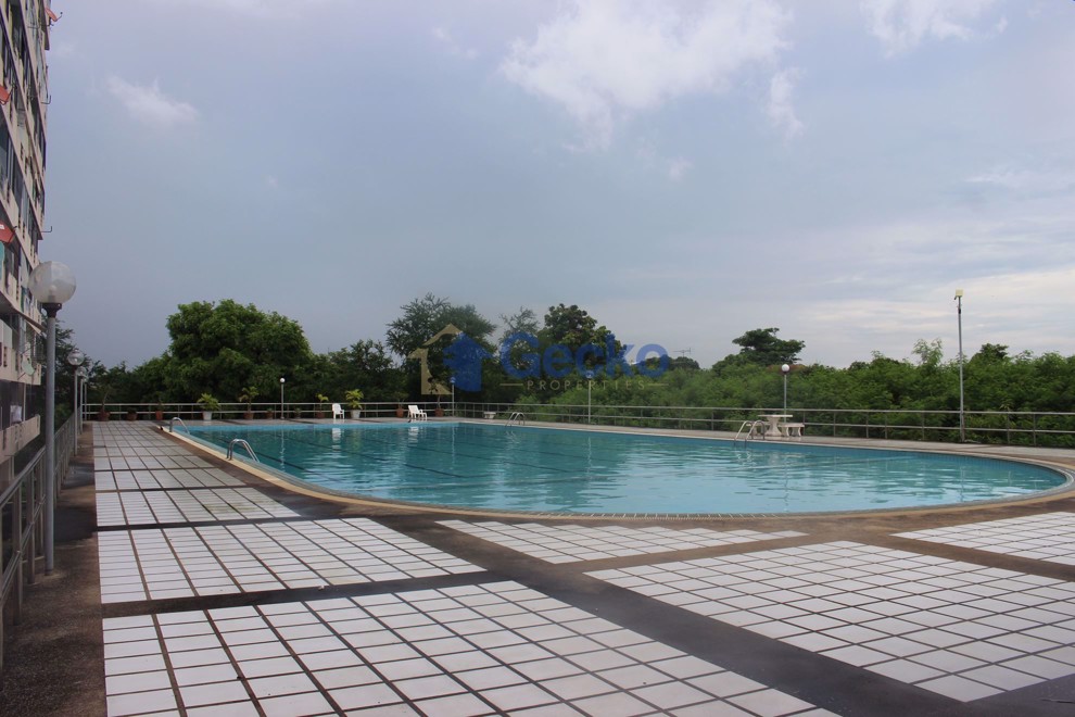 Pattaya Plaza Condotel (Photo 3)