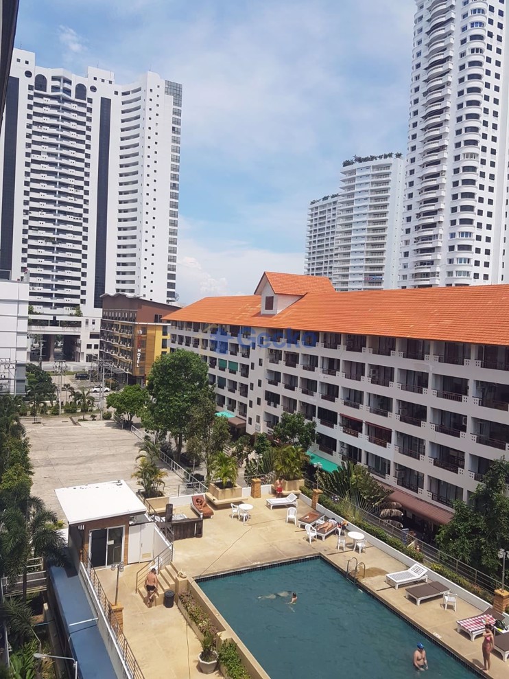Jomtien Plaza Residence (Photo 1)
