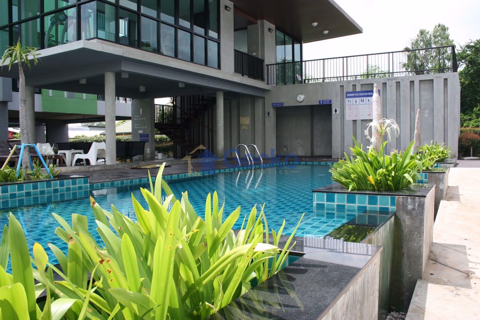 Green Living Condo Pattaya (Cover Photo)