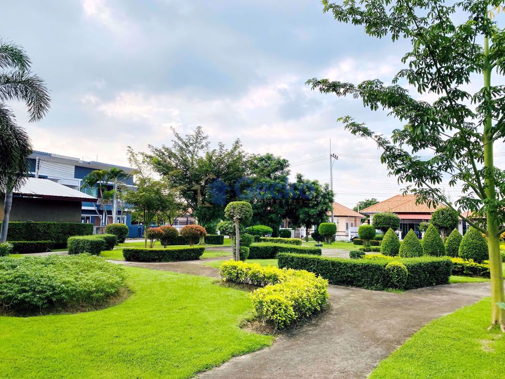 Ratanakorn Village 17 (Cover Photo)