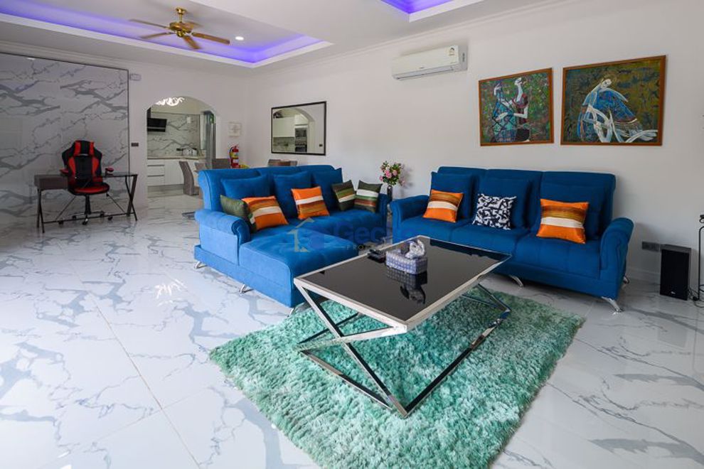 3 Bedrooms House in View Talay Villas  Jomtien H008944 (Photo 1)