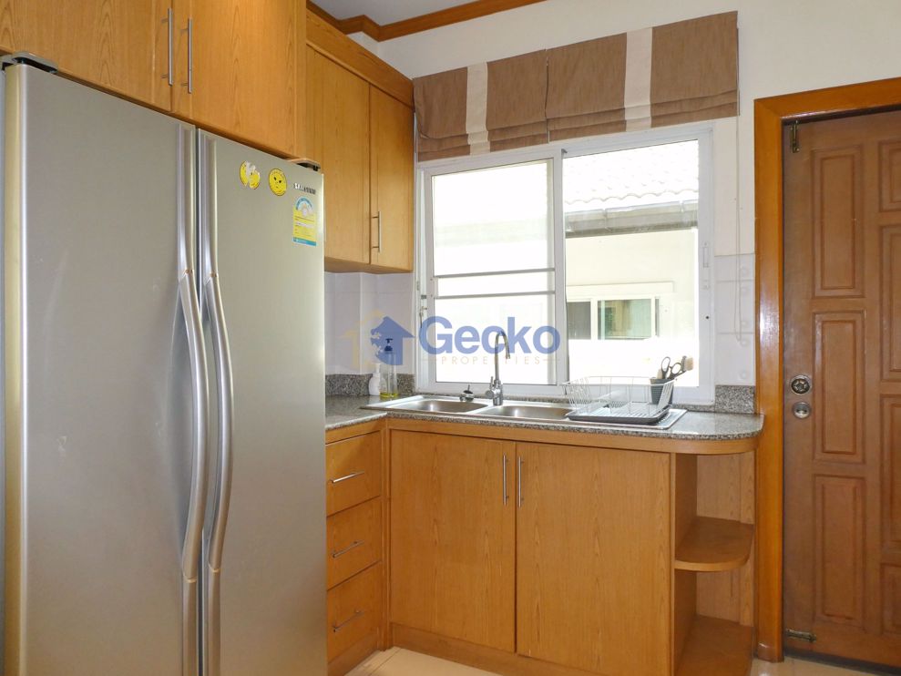 3 Bedrooms bed in House in Green Field Villa 2 in East Pattaya H008950 (Photo 4)