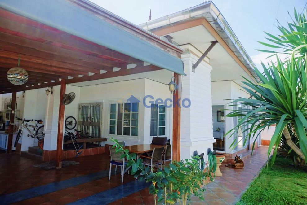 3 ห้องนอน บ้าน in สิริศา 14   พัทยาตะวันออก H008956 (Photo 1)