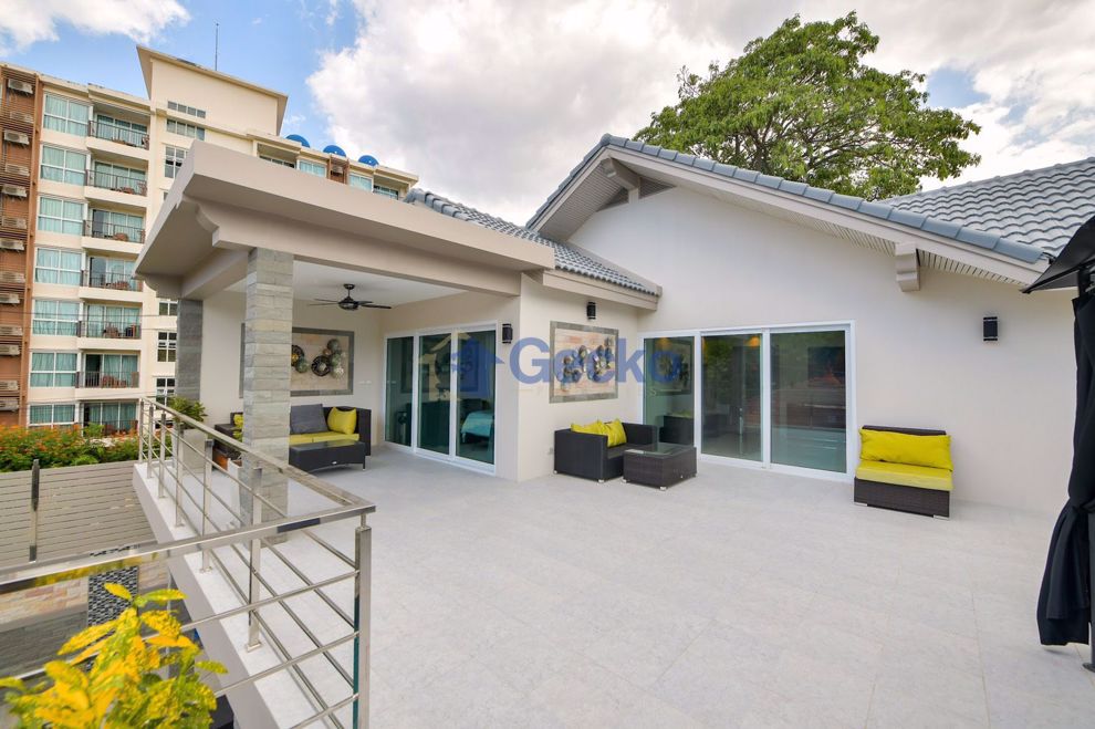 5 ห้องนอน บ้าน  พัทยาใต้ H008959 (Photo 1)