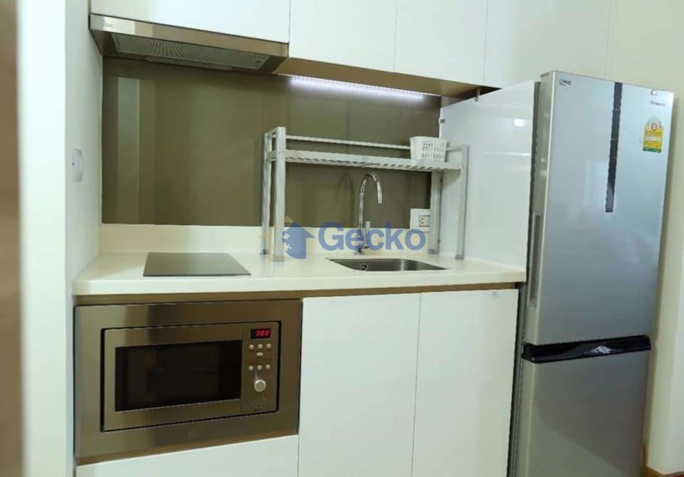 Studio Condo in The Palm Wongamat Wongamat C008974 (Photo 4)