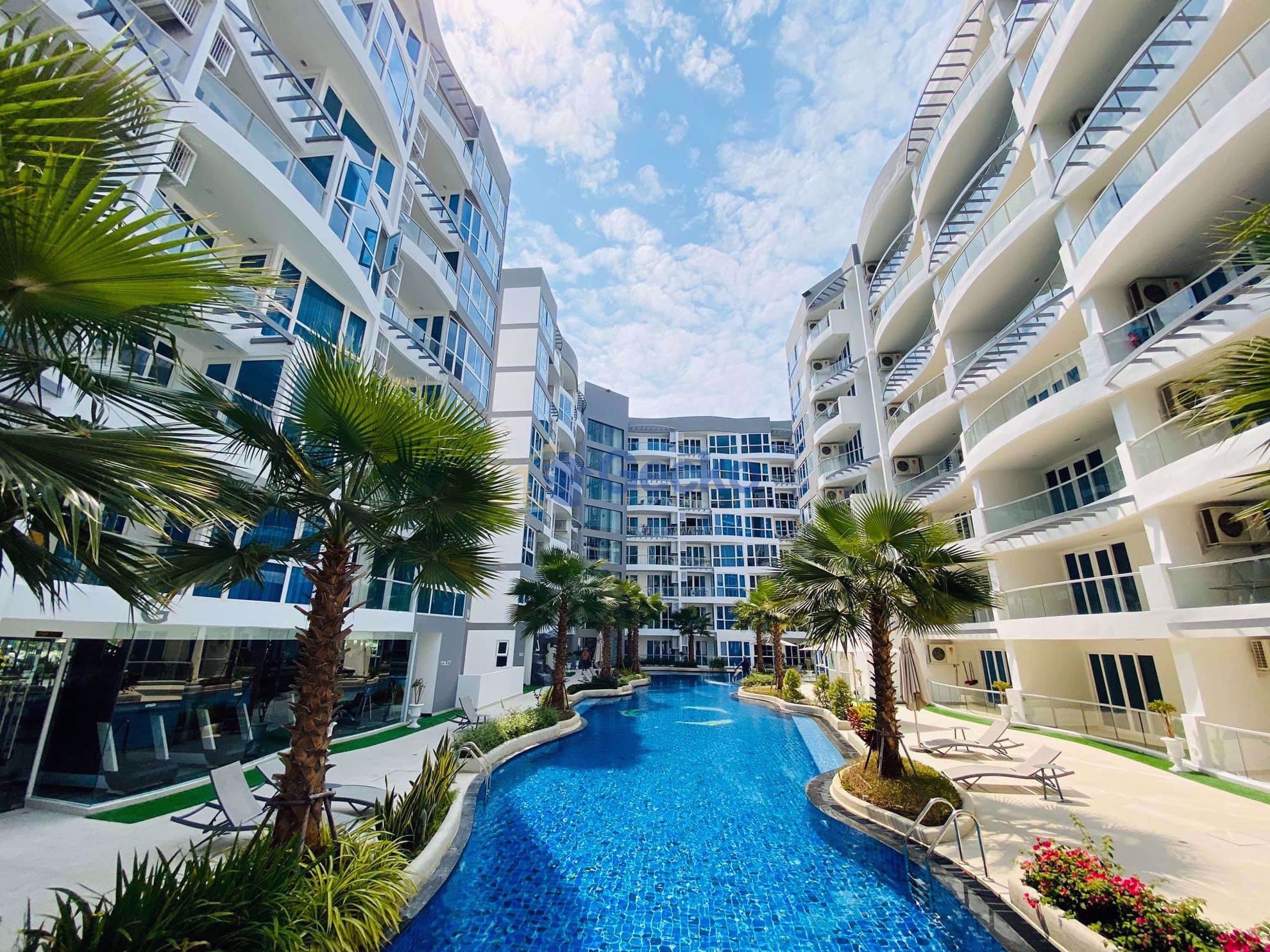 2 Bedrooms bed in Condo in Grand Avenue Pattaya in Central Pattaya C008984