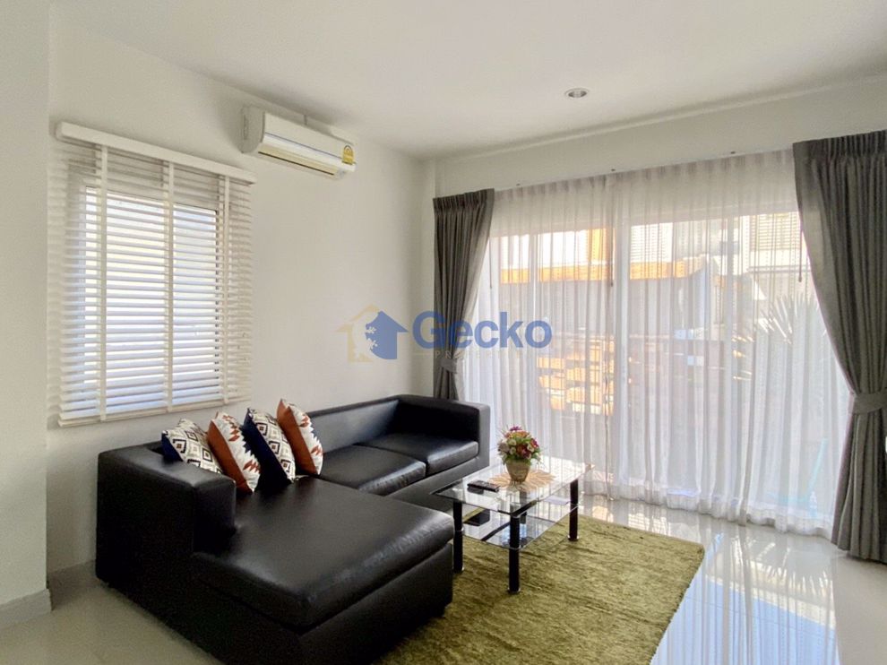 3 Bedrooms bed in House in Patta Village in East Pattaya H009005 (Photo 4)