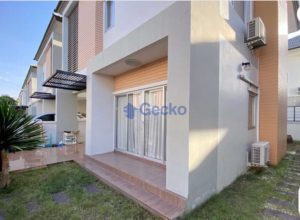 3 Bedrooms bed in House in Patta Village in East Pattaya H009005 (Photo 3)