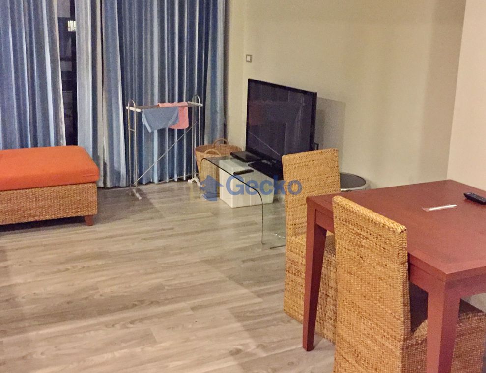 1 Bedroom Condo in Baan Plai Haad Pattaya Wongamat C009027 (Photo 4)