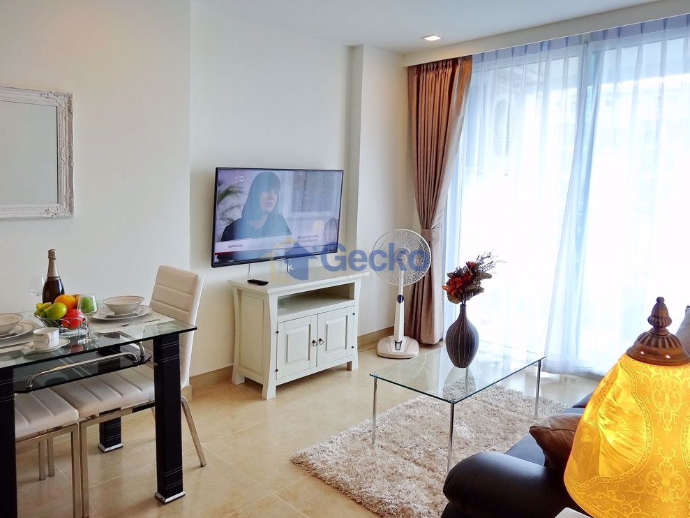 1 Bedroom Condo in The Cliff Pratumnak C009054 (Photo 3)