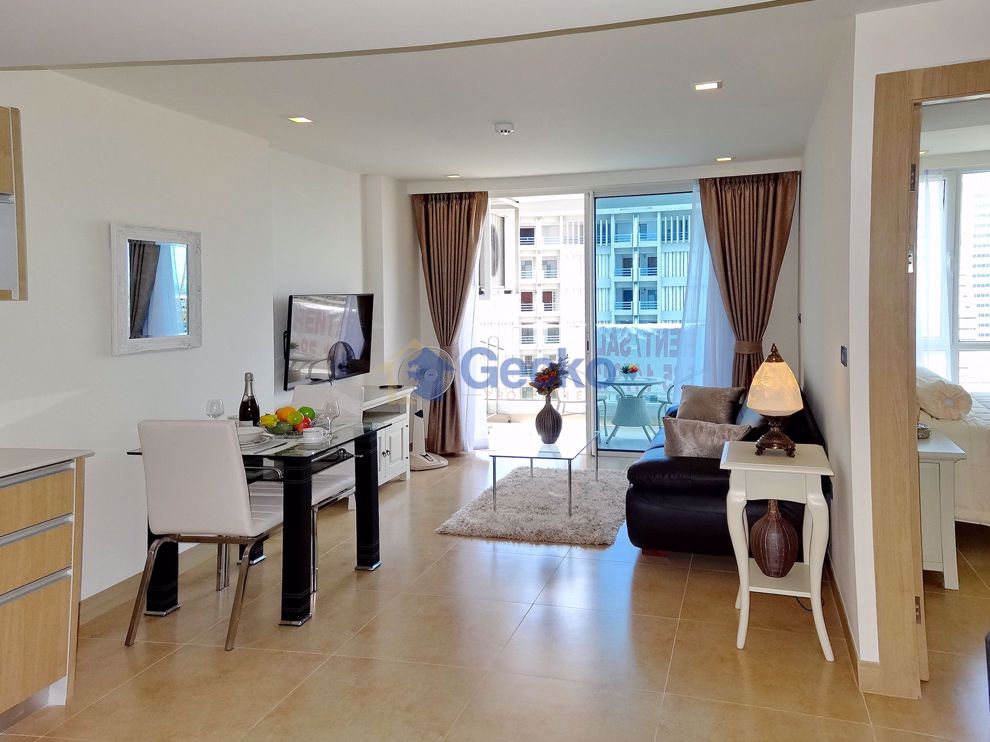 1 Bedroom Condo in The Cliff Pratumnak C009054 (Photo 4)