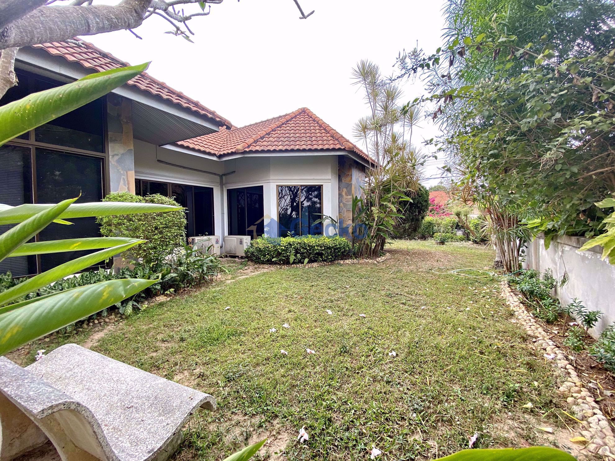 2 ห้องนอน บ้าน in Pattaya Hill Village 1  พัทยาตะวันออก H009076
