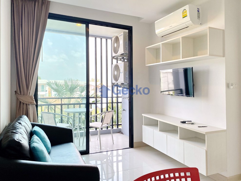 1 Bedroom Condo in Infiniti Condominium East Pattaya C009077 (Photo 1)