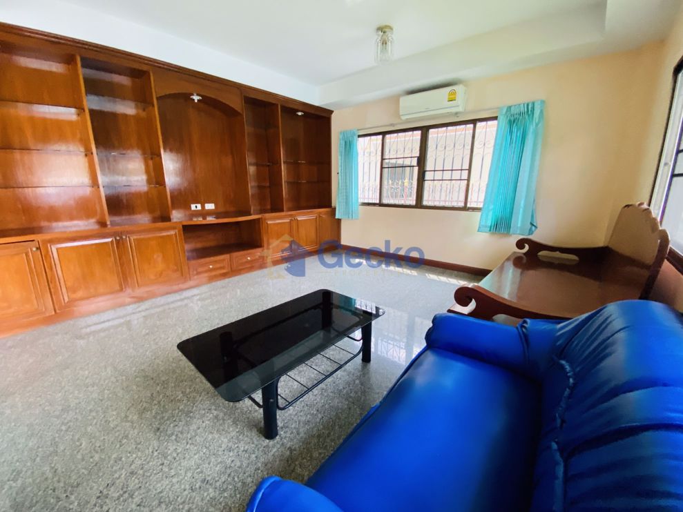 3 ห้องนอน บ้าน  พัทยาตะวันออก H009081 (Photo 4)