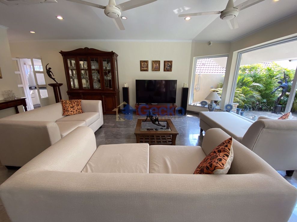 2 Bedrooms bed in House in Royal Prestige in East Pattaya H009082 (Photo 3)